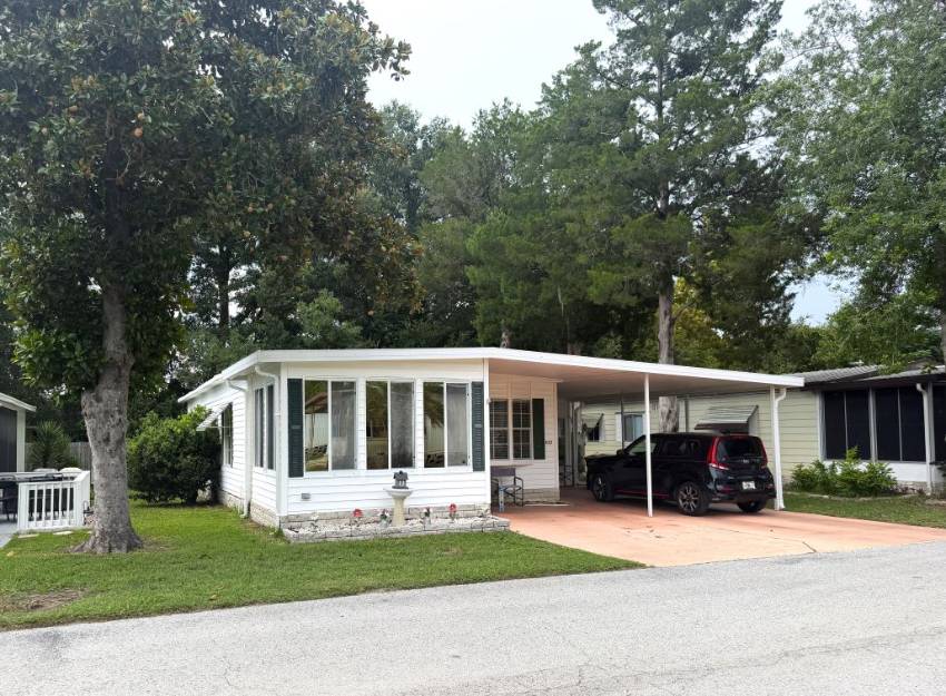 Ocala, FL Mobile Home for Sale located at 3150 Ne 36th Ave The Villas At Spanish Oaks